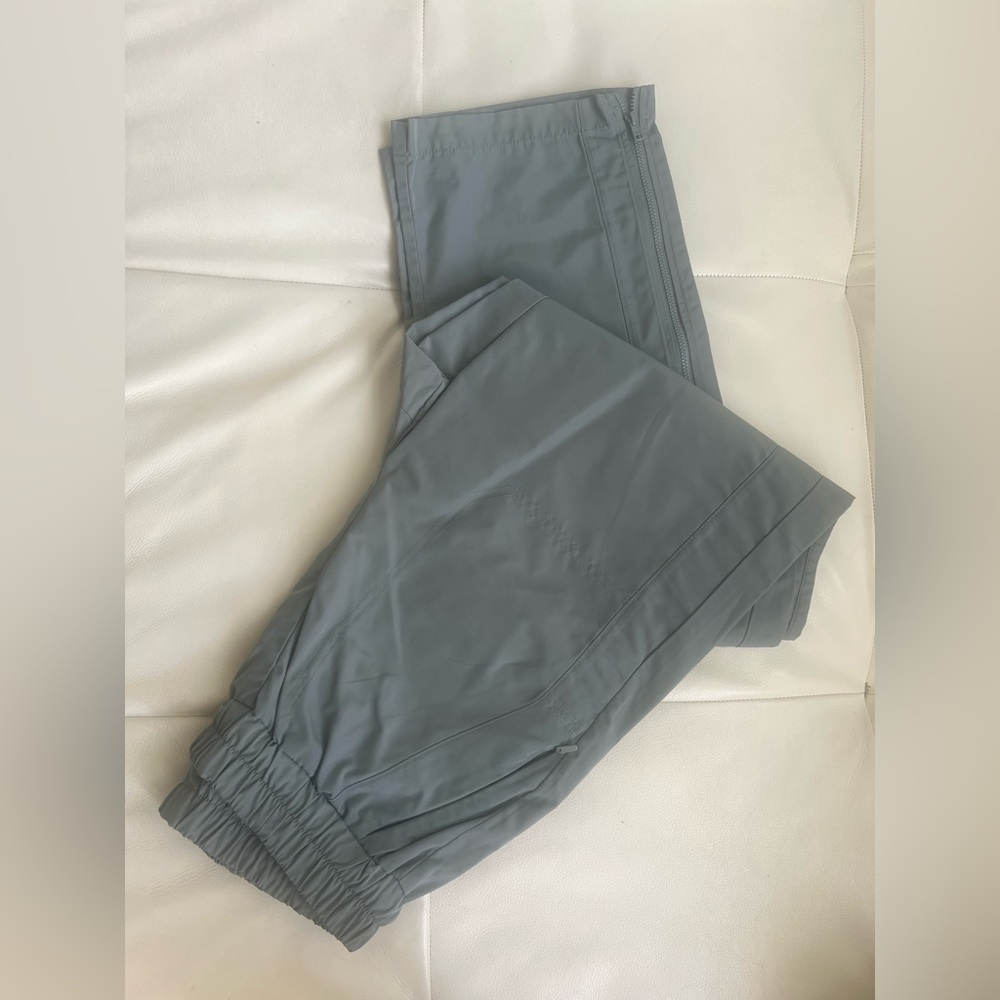 Alo yoga wide leg city pants in cosmic grey